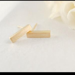 GOLD SLIM BAR EARRINGS ✨✨✨
