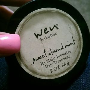 (1)4oz and(1)2oz Re Moist Intensive Hair Treatment