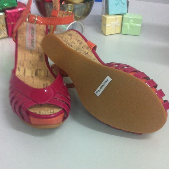 Wedges - Picture 3 of 3