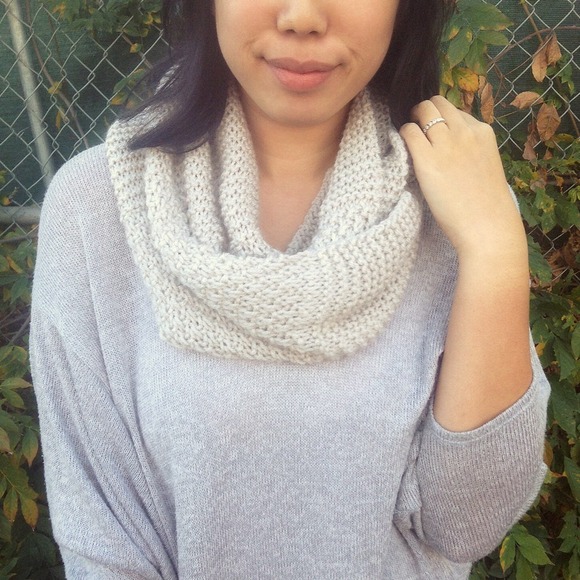 Reserved scarves for luvsmink!