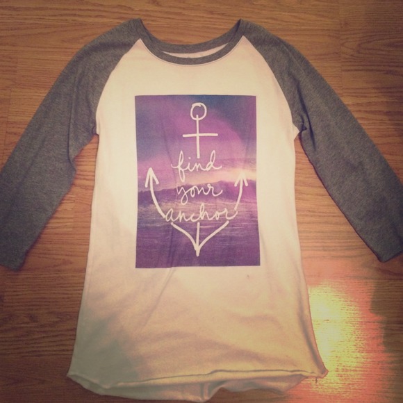 Zumiez  Tops - Graphic baseball shirt that says find your anchor