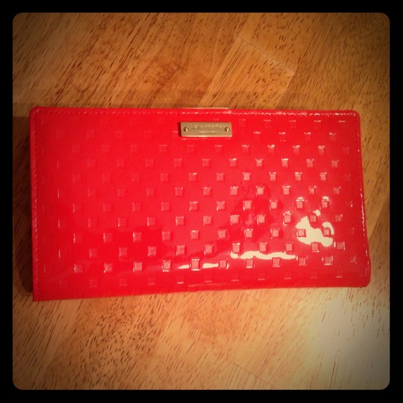 Kate Spade Wallet in tangerine