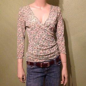 Floral lightweight New York and Company top