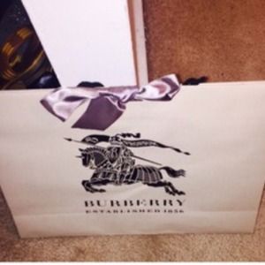 🎉✨Authentic Burberry medium size bag