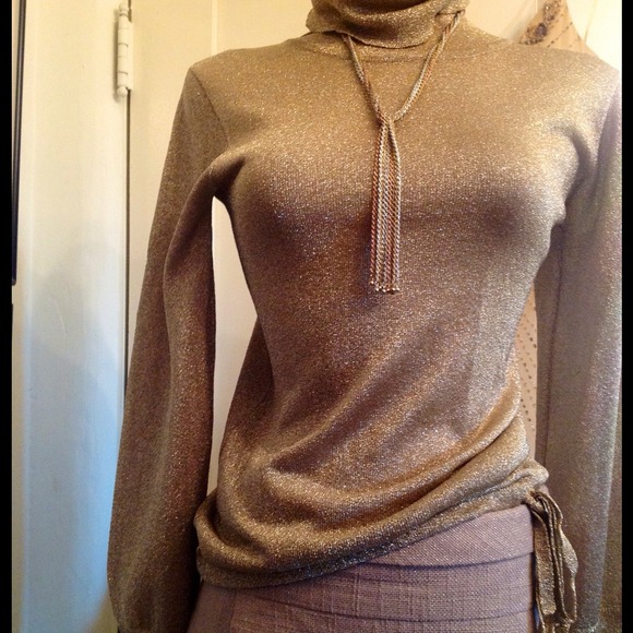 Vintage 1970's Gold Metallic Lurex Cowl Neck - Picture 2 of 3