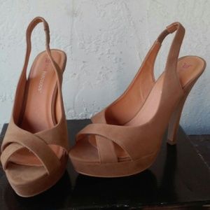 Velvet beige slingback heels