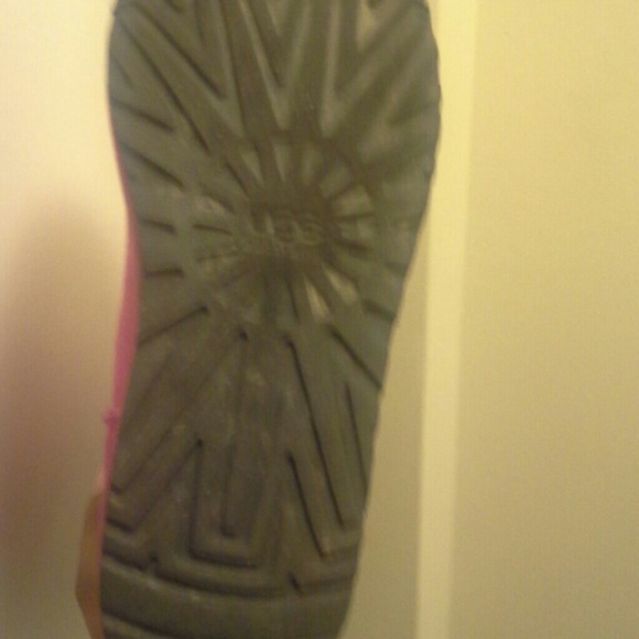 Boots - Picture 4 of 4