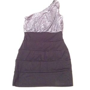 Cute going out dress. Metallic Cheetah detail