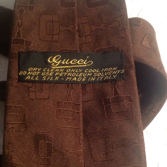 Gorgeous Gucci Silk tie - Picture 2 of 3