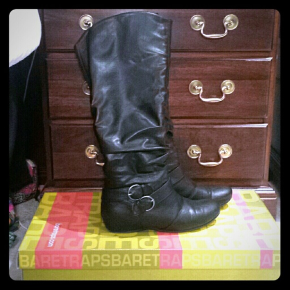 Bare Traps Striking wedge boot