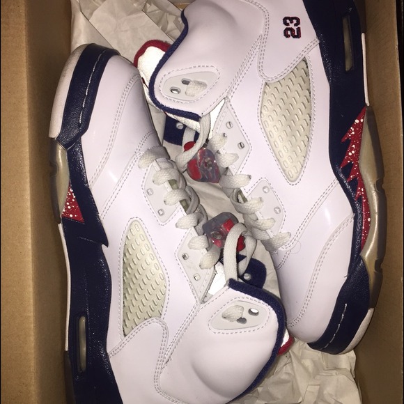 🚨 SOLD 🚨Olympic Jordan 5s