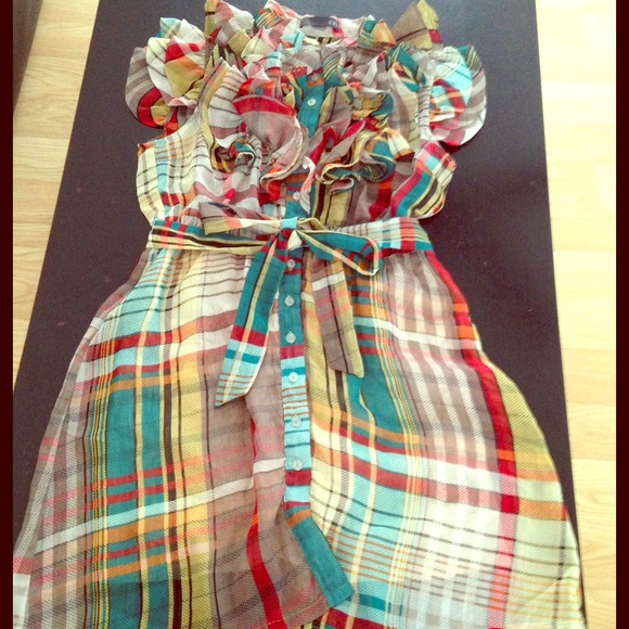 Plaid chiffon like button down tunic/dress.
