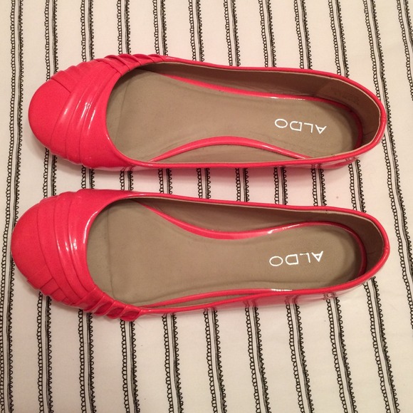 Coral Aldo flats