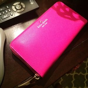🔴SOLD🔴🔴🔴Hot Pink Kate Spade NWT