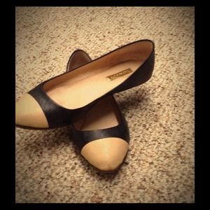 2 tone (black and tan) leather flats