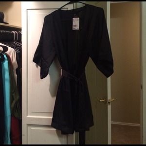 ON HOlD. H&M robe. No tag on the robe now.