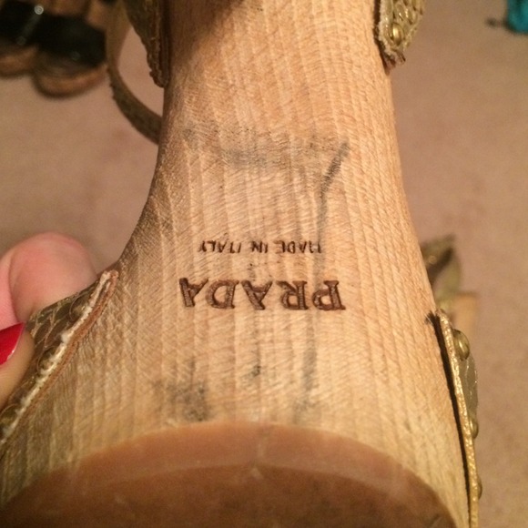 PRADA HEALS 👌👌 - Picture 3 of 4