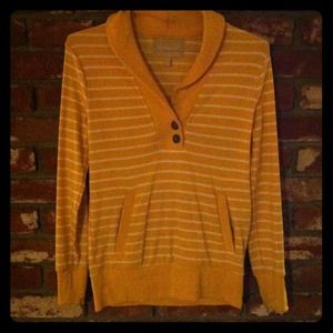 Banana Republic Sweat shirt