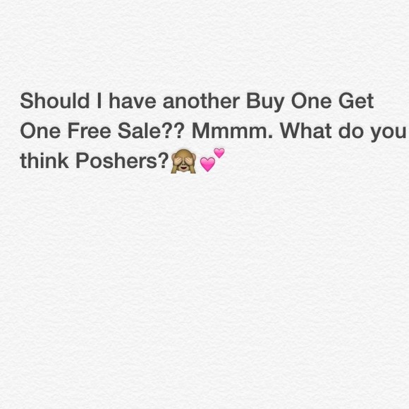 Comment Below👠👜