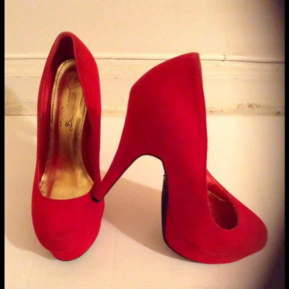***SOLD****Red suede hidden platform pumps - Picture 4 of 4