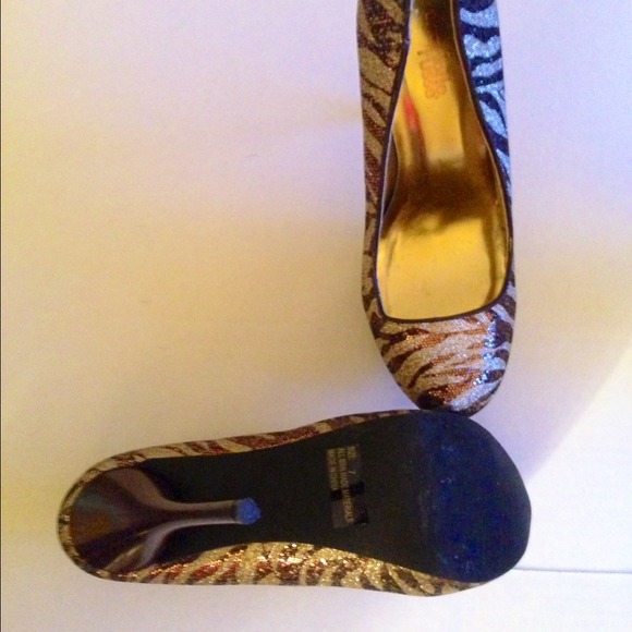 Charlotte Russe sparkly platform pumps - Picture 4 of 4