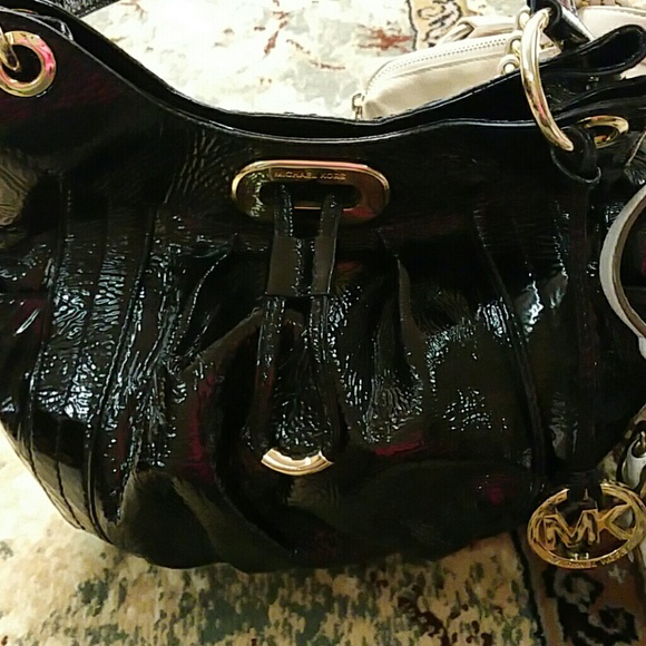 Micheal Kors bags - Picture 3 of 3