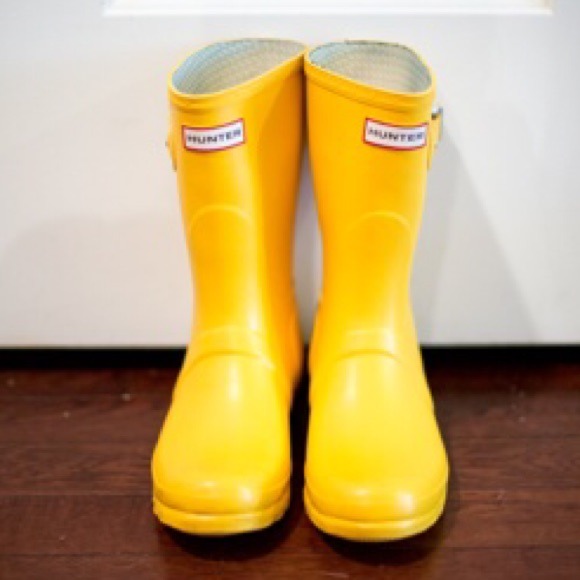 short yellow hunter rain boots