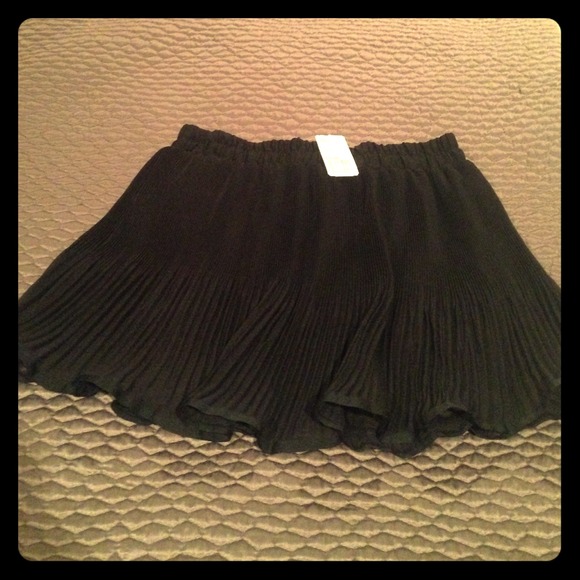 Never worn forever 21 skirt