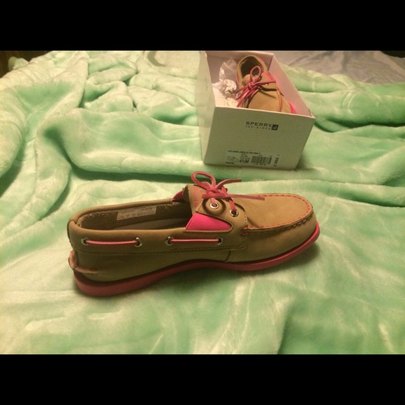 Pink and tan Sperry Topsider's - Picture 2 of 3