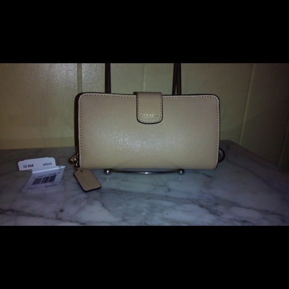 REDUCED!! New Coach Phone Wallet