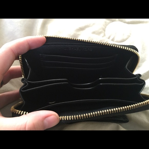 Michael kors iphone wallet wristlet - Picture 3 of 4