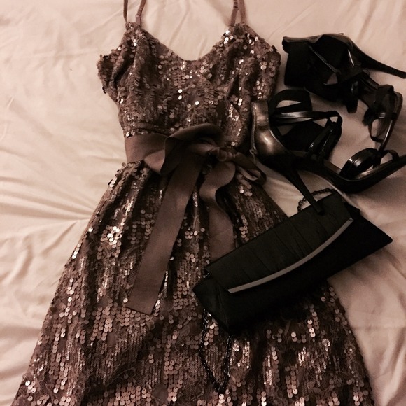 New Year's Dress!! 🌟👍❤️🍸 Little sequin dress