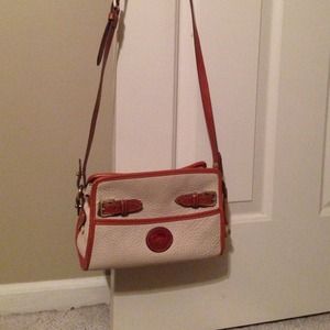 Dooney & Bourke purse