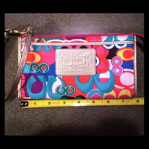 💯% Authentic Coach multi color wallet/clutch
