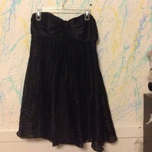 Sweet heart strapless dress