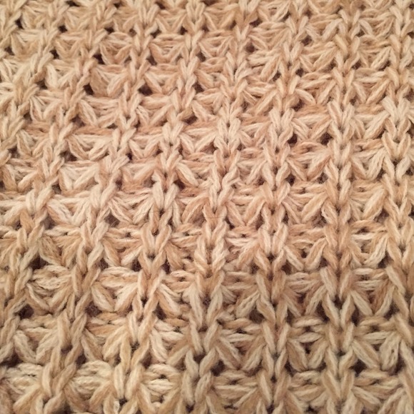 Cozy Neutral waffle texture high-low sweater - Picture 4 of 4