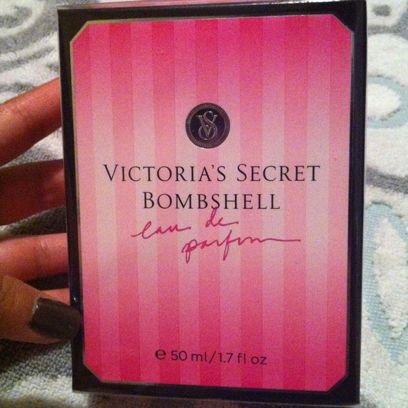 VS BOMBSHELL perfume