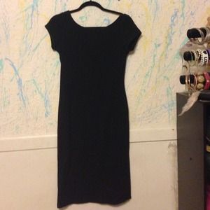 Blackless dress