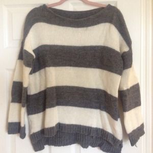 Brandy Melville sweater
