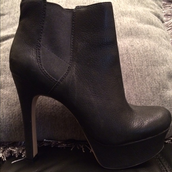 Vince Camuto - black bootie