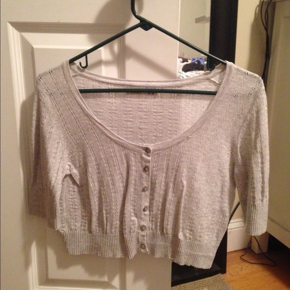 Gray button up midriff sweater