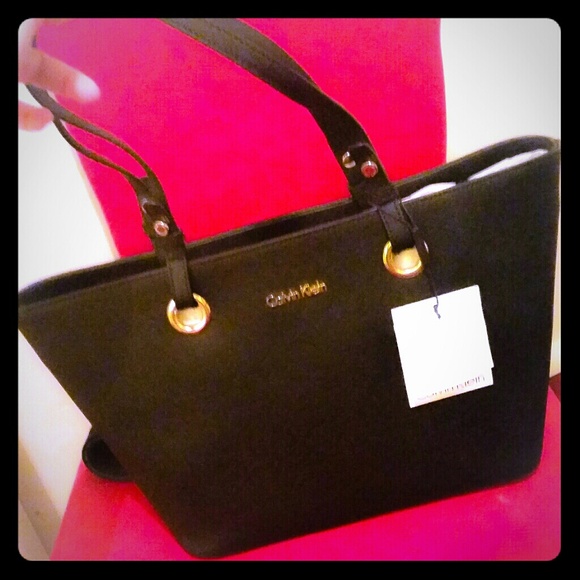 Black Calvin klein handbag