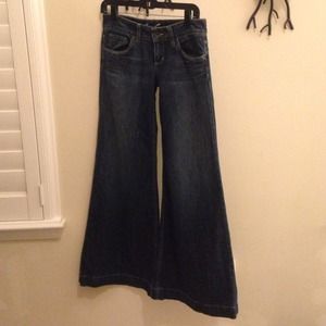 Bell bottom juicy couture jeans
