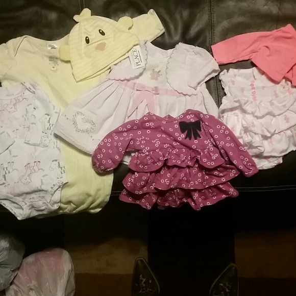 Mewborn-6mos lot of clothes