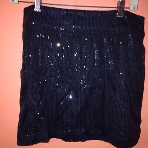 ❌Sold on Vinted ❌Sequined Black Mini Skirt ✨