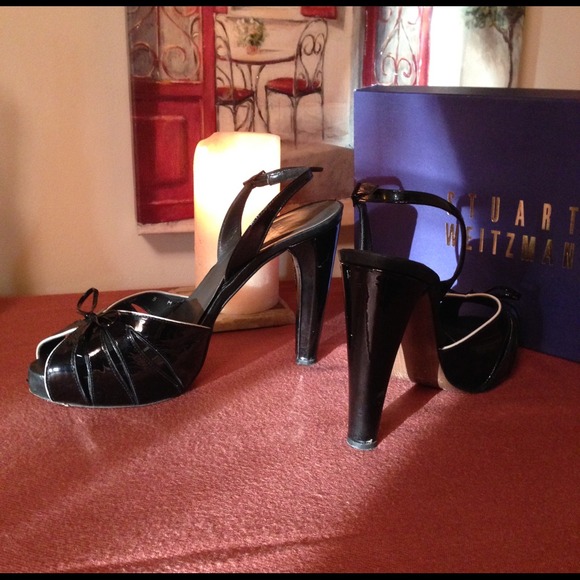 { Stuart Weitzman } Black Patent Pumps