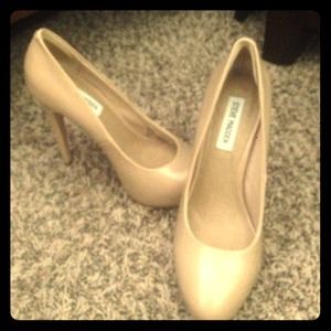 ***Reserved for Mercedes***Steve Madden Nude Heels