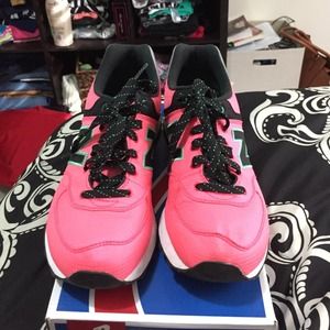 New Balance Sneakers