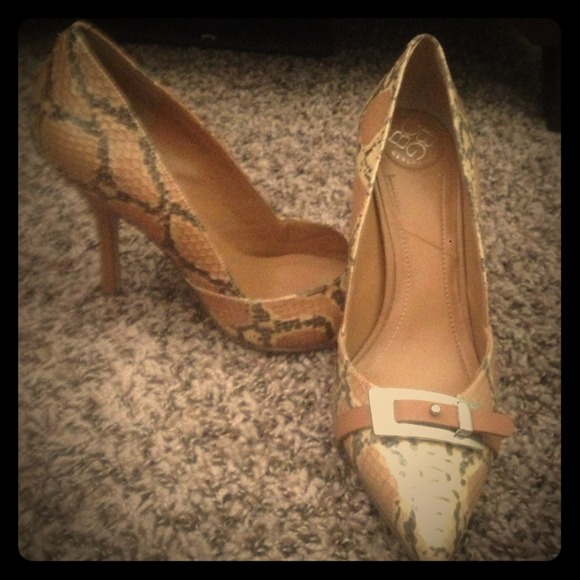 💥Sold💥BCBG Generation Heels