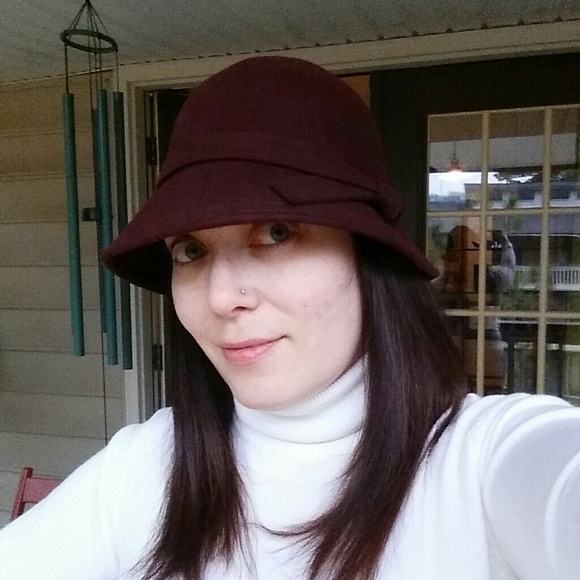 Burgundy wool hat